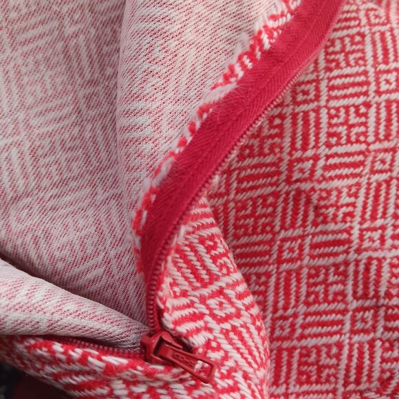 SMALL 22W 22" True VTG 70s RED GEOMETRIC PATTERN Handmade KNIT PLEATED SKIRT - Picture 6 of 6